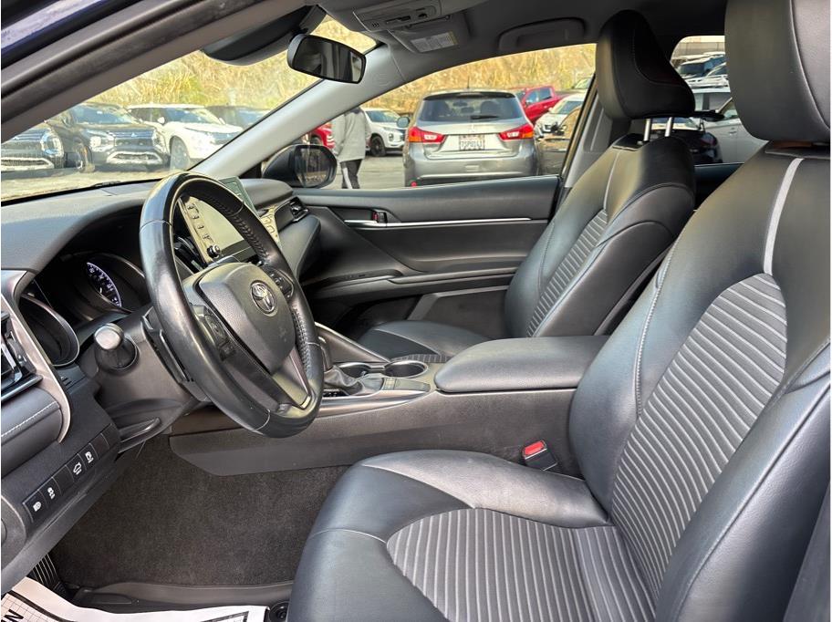 Vehicle image 10 of 29