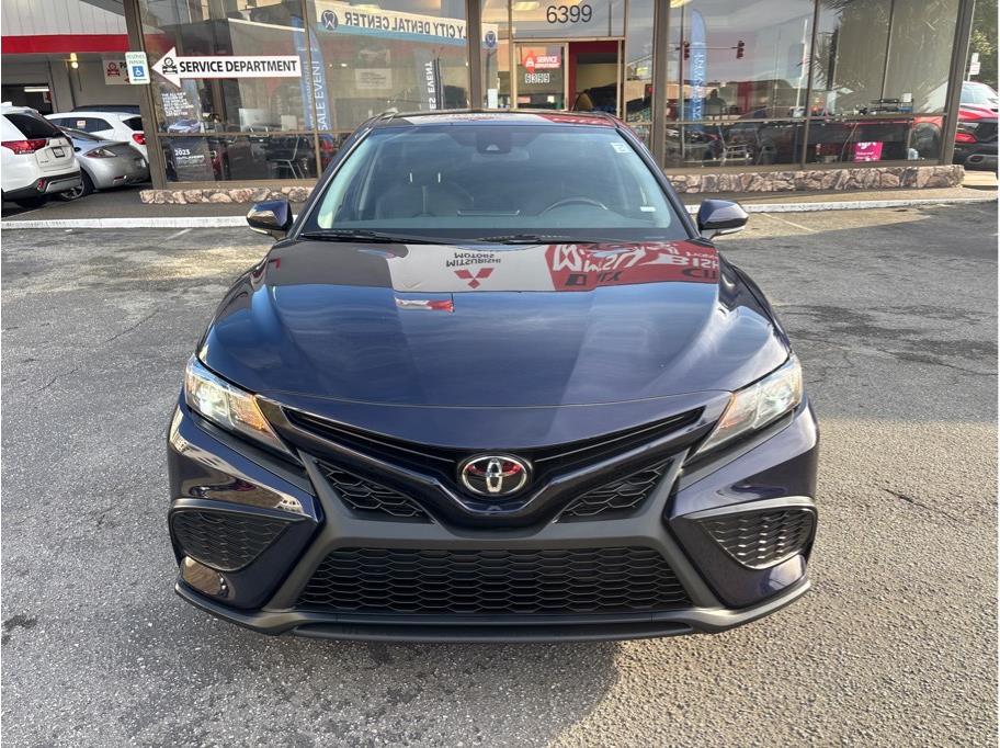 Vehicle image 4 of 29