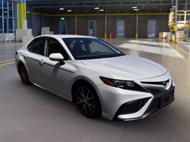 Vehicle image 6 of 25