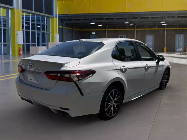 Vehicle image 3 of 25