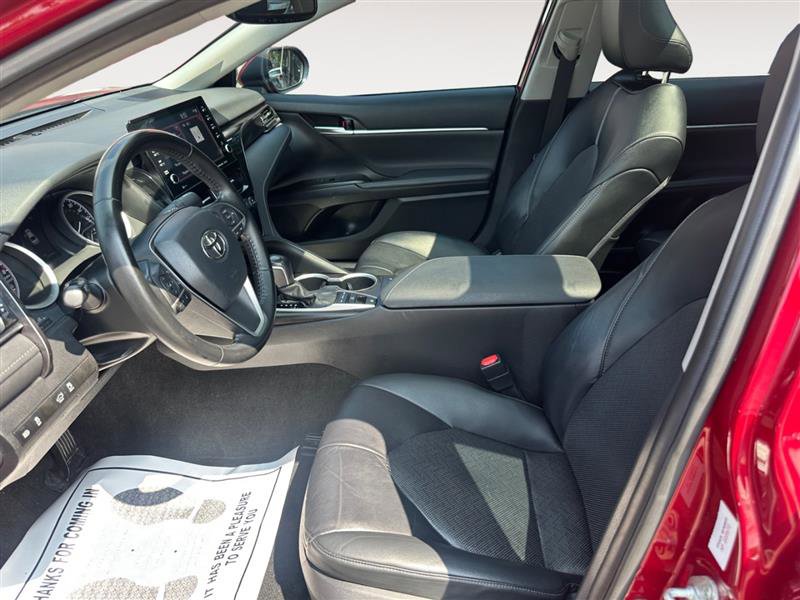 Vehicle image 9 of 23
