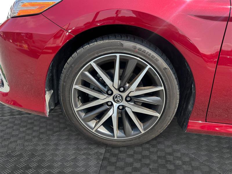 Vehicle image 14 of 23
