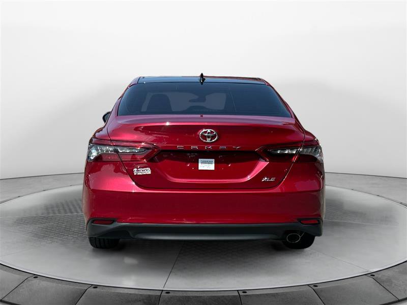 Vehicle image 7 of 23