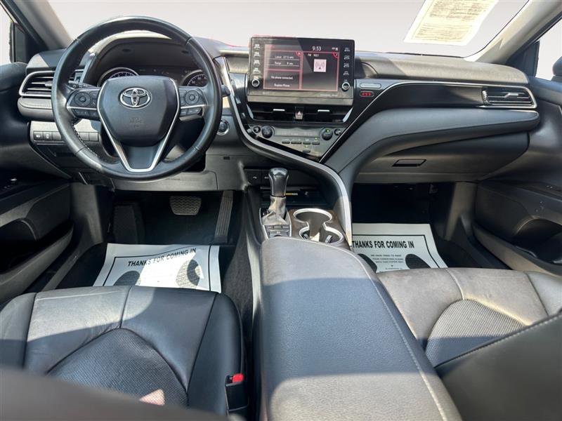 Vehicle image 10 of 23