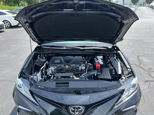 Vehicle image 10 of 30