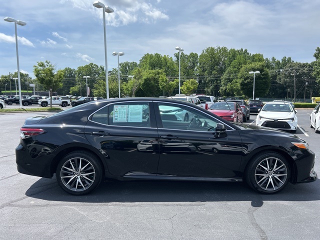 Vehicle image 3 of 30