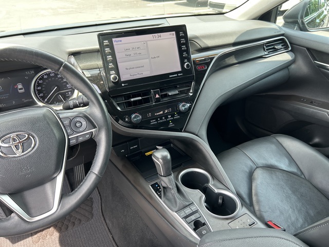 Vehicle image 23 of 30