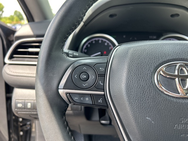 Vehicle image 18 of 30