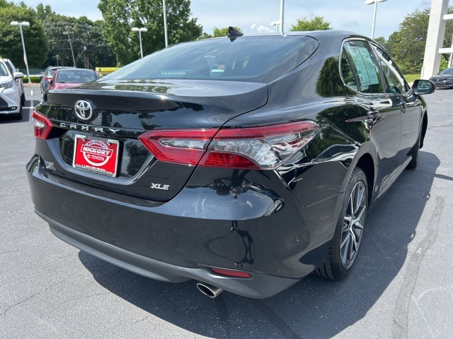 Vehicle image 4 of 30