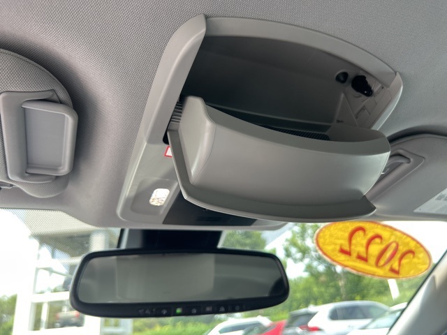 Vehicle image 22 of 30