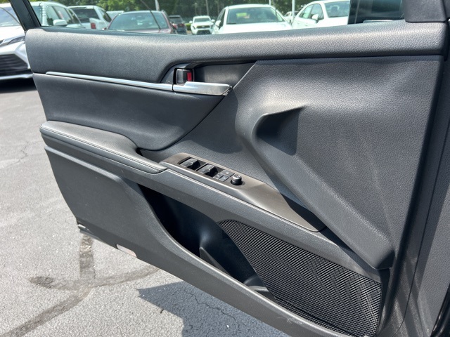 Vehicle image 29 of 30