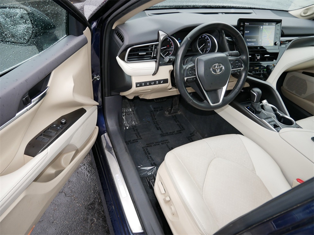 Vehicle image 9 of 30