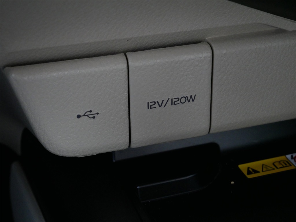 Vehicle image 25 of 30