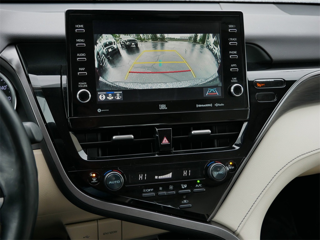 Vehicle image 15 of 30