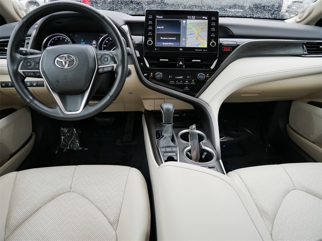 Vehicle image 11 of 30
