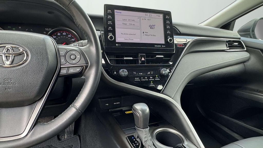 Vehicle image 8 of 8