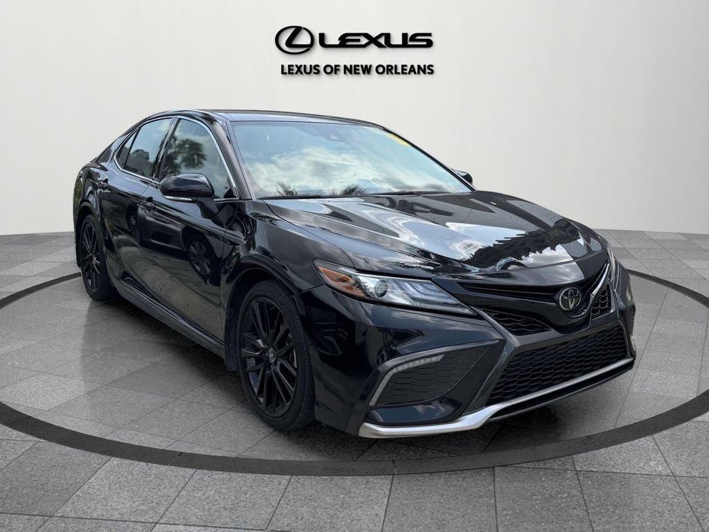 Vehicle image 1 of 8