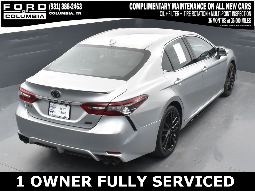 Vehicle image 18 of 42