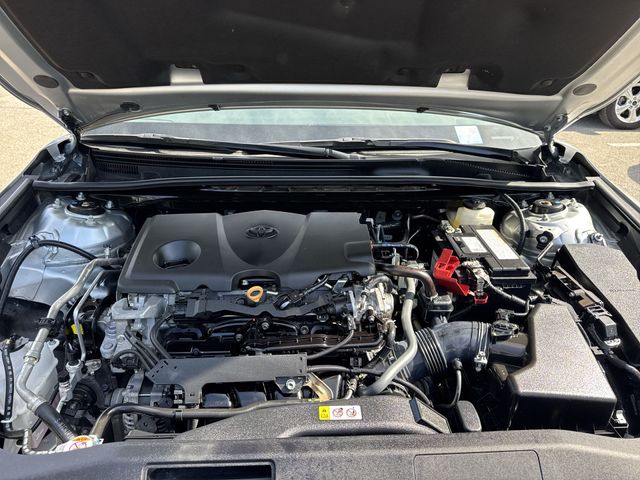 Vehicle image 9 of 36