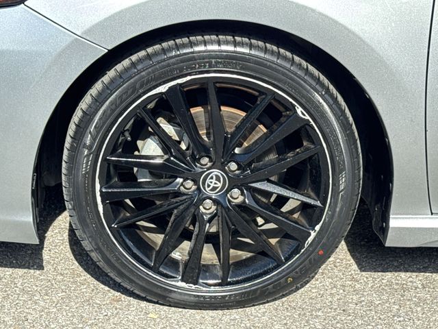 Vehicle image 10 of 36