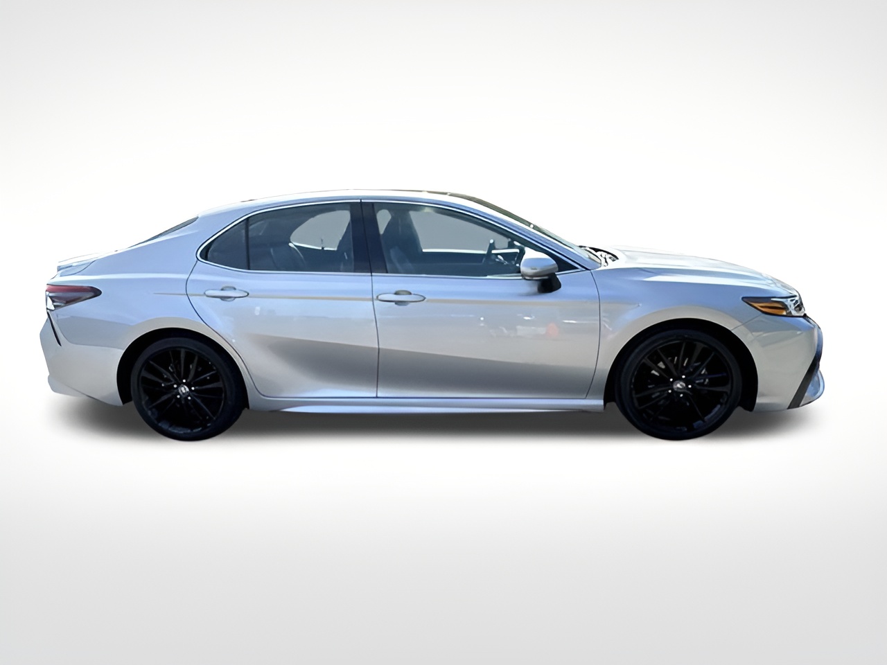 Vehicle image 32 of 36