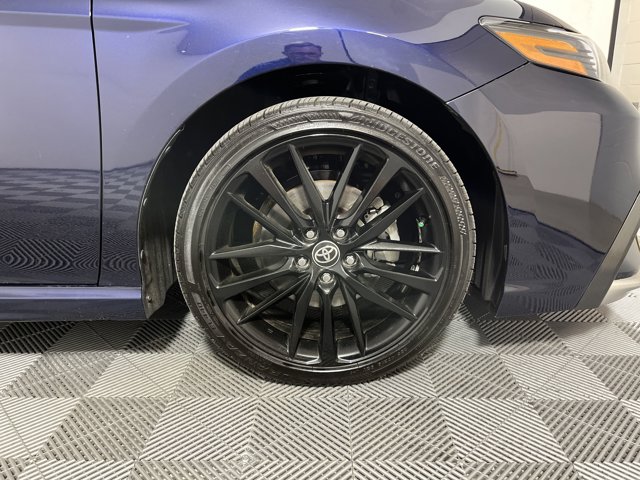 Vehicle image 7 of 27