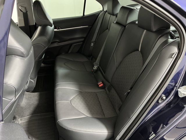Vehicle image 22 of 27