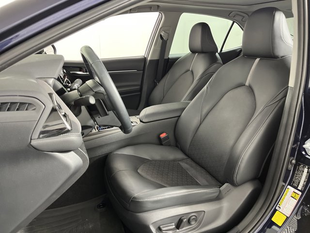 Vehicle image 12 of 27