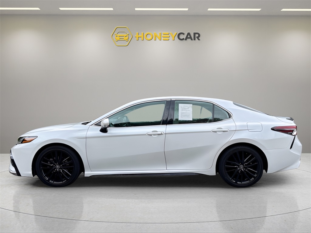 Vehicle image 8 of 37