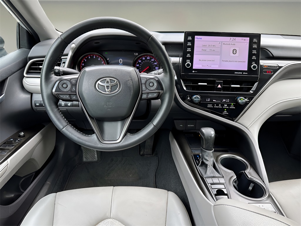 Vehicle image 14 of 37