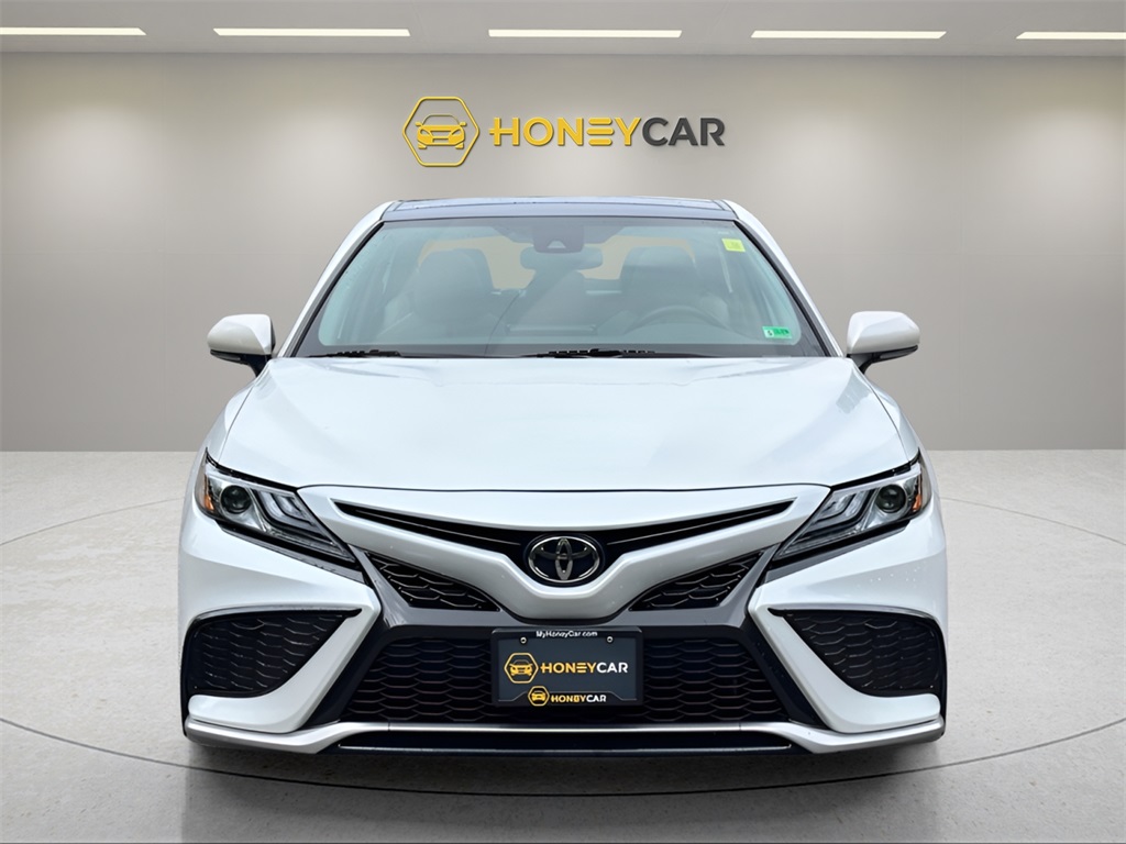 Vehicle image 2 of 37
