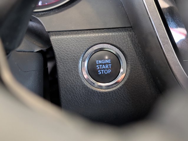 Vehicle image 20 of 44