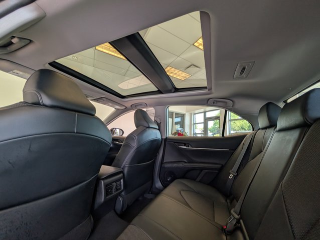 Vehicle image 36 of 44