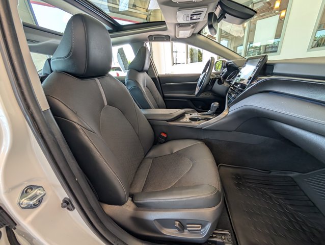 Vehicle image 43 of 44