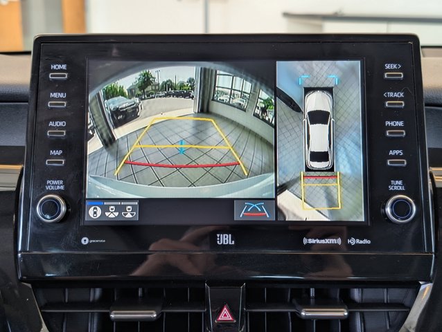 Vehicle image 10 of 44