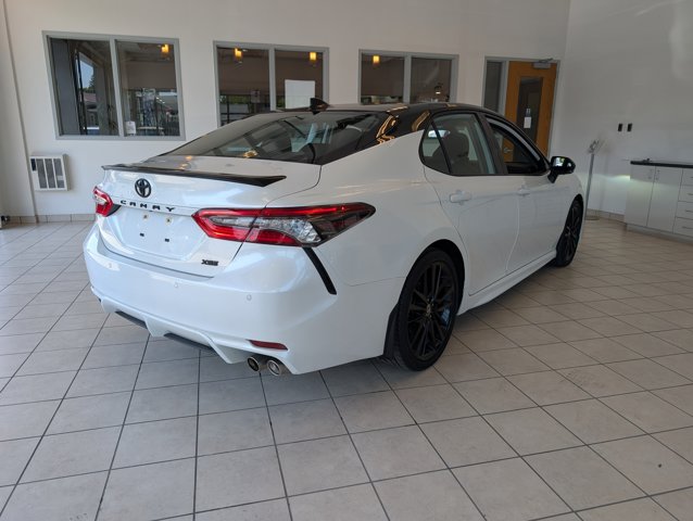 Vehicle image 5 of 44