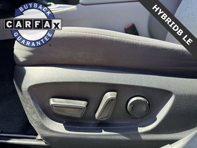 Vehicle image 24 of 34
