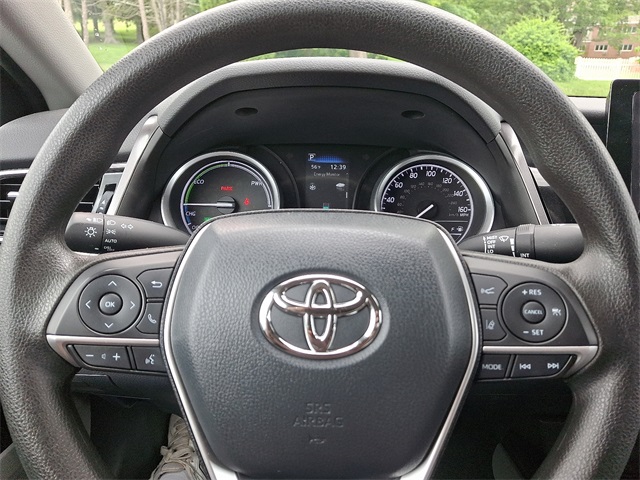 Vehicle image 20 of 37
