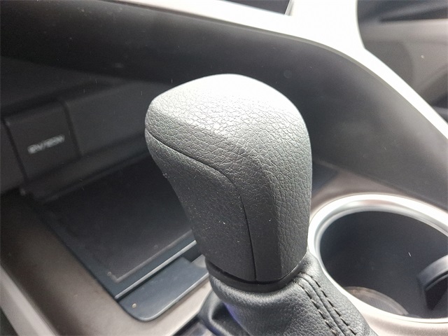 Vehicle image 15 of 37