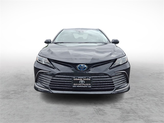Vehicle image 2 of 37