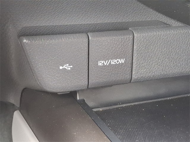 Vehicle image 25 of 37