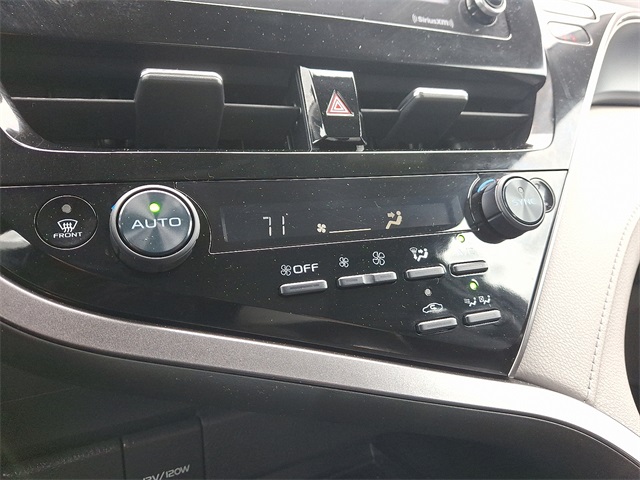 Vehicle image 16 of 37