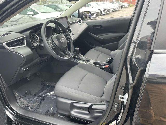 Vehicle image 18 of 32
