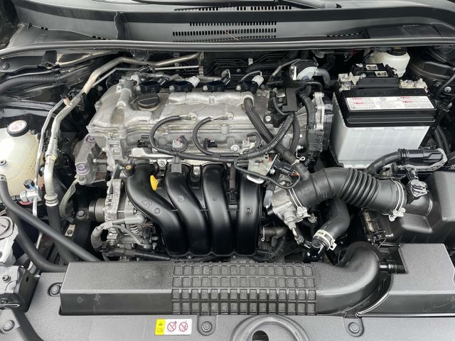 Vehicle image 11 of 32