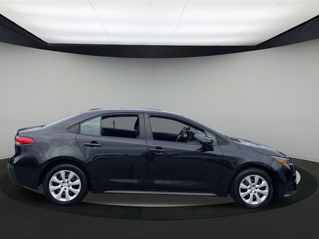 Vehicle image 6 of 32