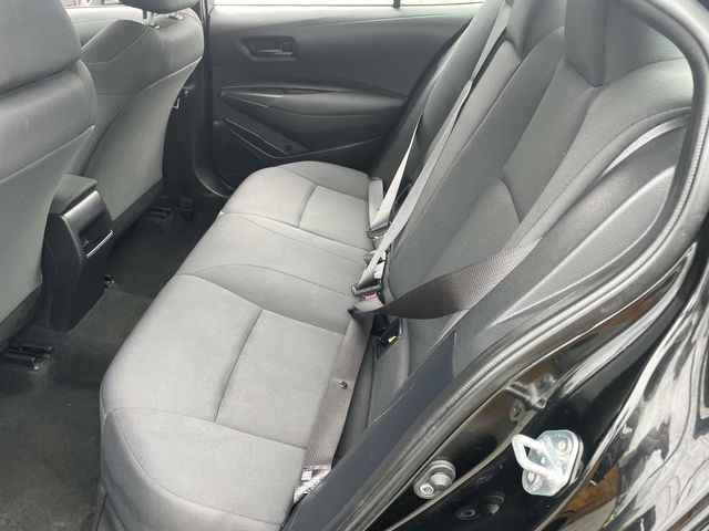Vehicle image 15 of 32