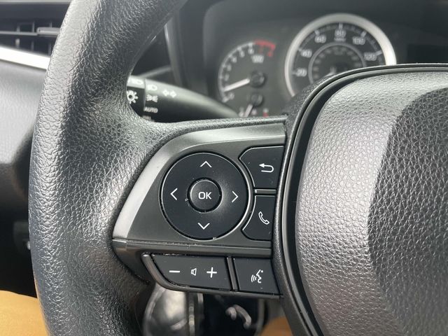 Vehicle image 29 of 32