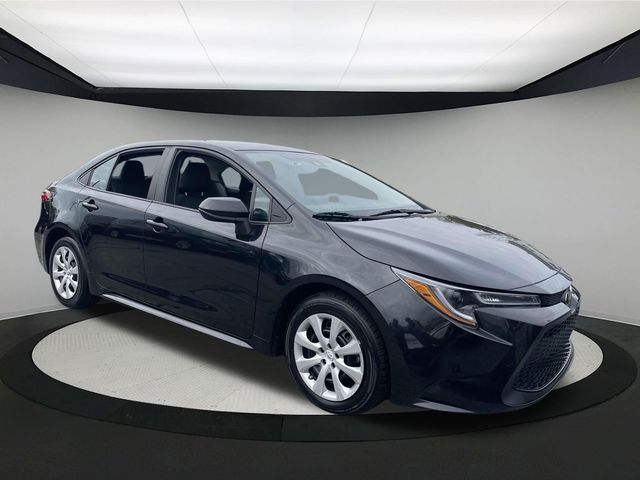 Vehicle image 5 of 32