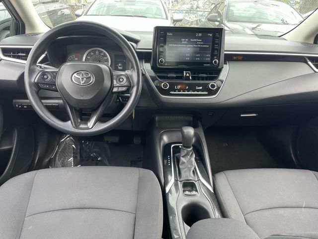 Vehicle image 14 of 32