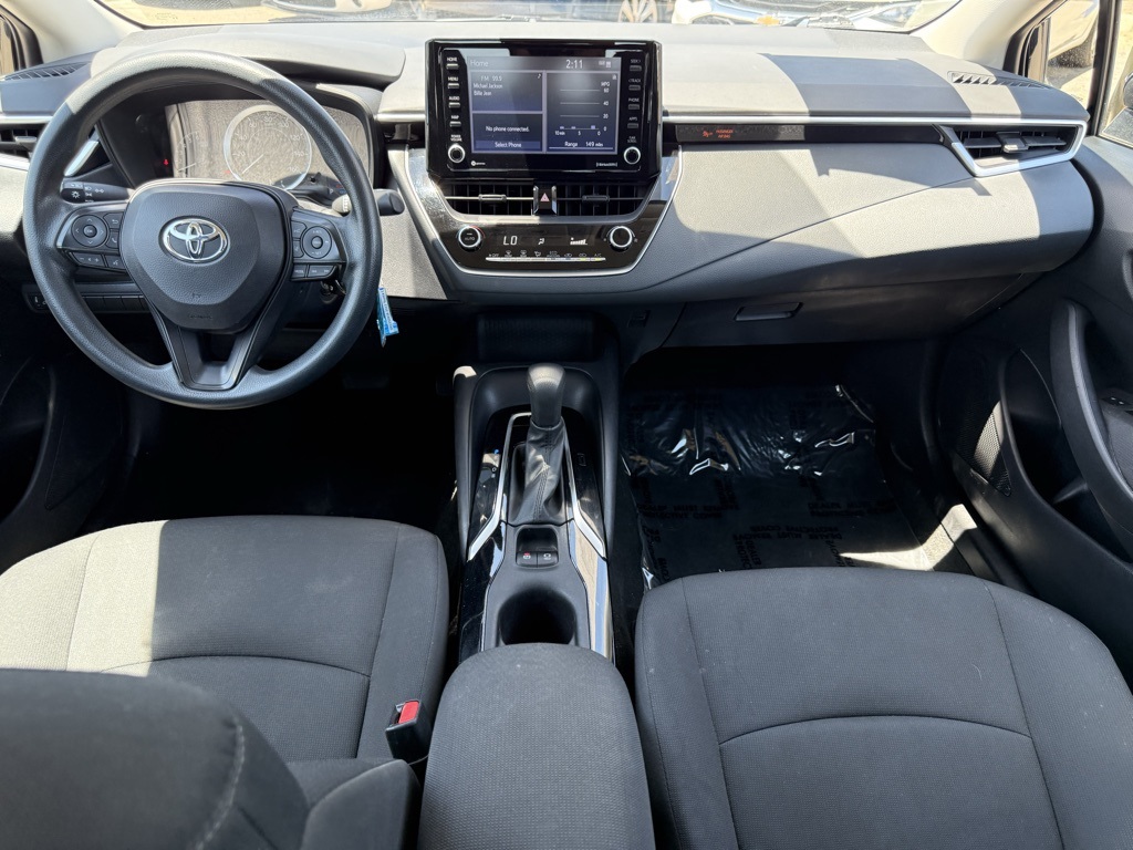 Vehicle image 14 of 21